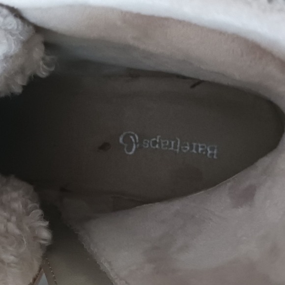 Bare Traps Nasha Wedge Heel Hiker Boots 9.5M Taupe EUC Like new! - Picture 10 of 16